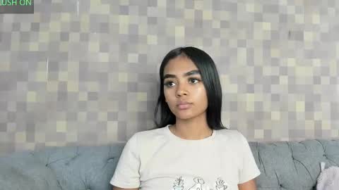 Juli online show from 09.23.25