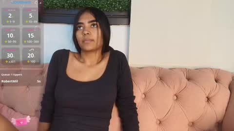 Juli online show from 10.11.25