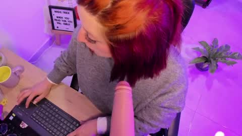 Snapshot of julieta_alves chatting on 05.07.26 July online show from 05.07.26