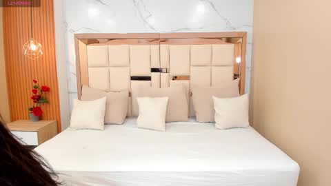 Snapshot of julieta_rose__ chatting on 10.09.25 online show from 10.09.25