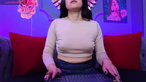  Julieta  online show from 01.27.25