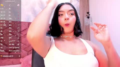 Snapshot of julieta_sweett20 chatting on 04.28.26 Julieta online show from 04.28.26