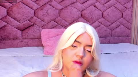 Snapshot of julieta_sweett20 chatting on 05.20.26 Julieta online show from 05.20.26