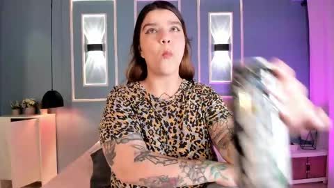 Julieta online show from 05.26.26
