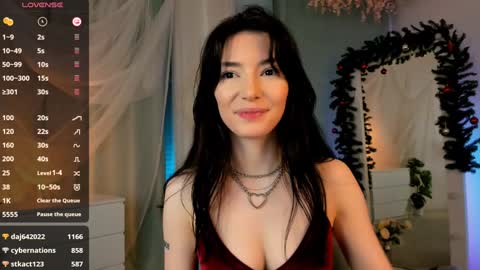 Snapshot of julietaromaniss chatting on 12.21.24 Julieta or Jully online show from 12.21.24