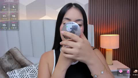 Julieta Santos online show from 03.06.25