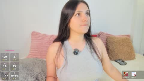 Snapshot of julieth1_ chatting on 03.11.26 . online show from 03.11.26