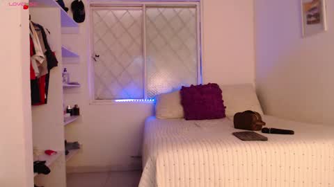 Julieta online show from 10.28.25