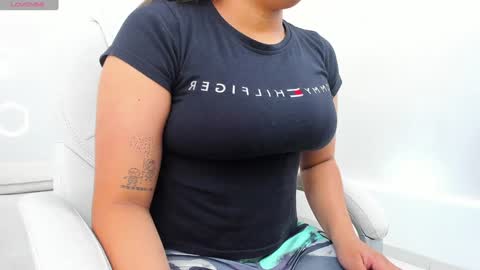 Snapshot of julietha_taylor chatting on 01.24.25 Julietha online show from 01.24.25