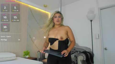 Snapshot of julietha_taylor chatting on 10.17.25 Julietha online show from 10.17.25