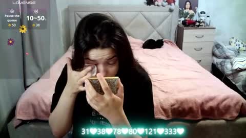 Snapshot of julietkalen chatting on 06.23.26 Julietkitty online show from 06.23.26