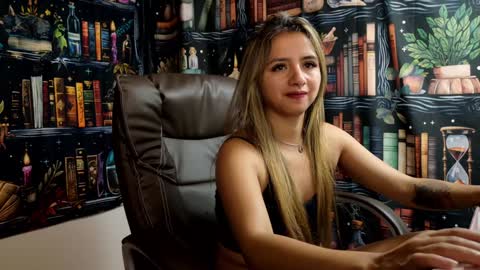 Julietta Jackson online show from 12.21.24