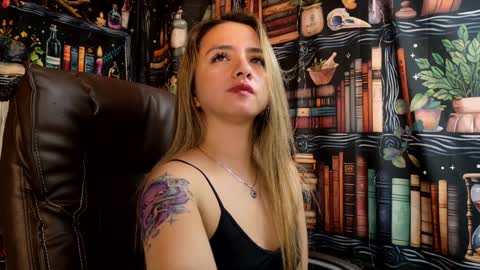 Julietta Jackson online show from 01.08.25