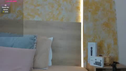 Snapshot of julietta_pink chatting on 07.19.26 Julieta online show from 07.19.26