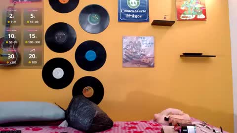 Snapshot of juliette18rose chatting on 06.13.26 juliette18rose online show from 06.13.26