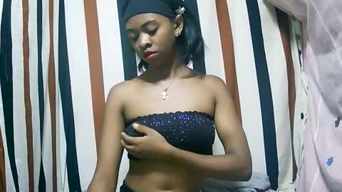 juliette9794 online show from 11.16.25