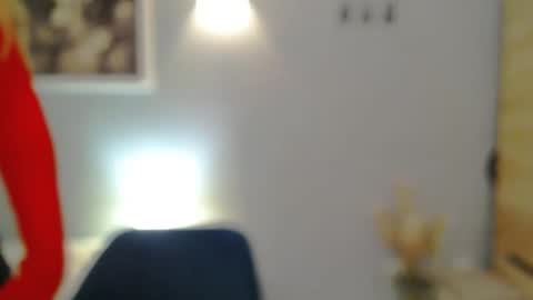 Snapshot of juliettesensual chatting on 01.04.25 JulietteSensual online show from 01.04.25