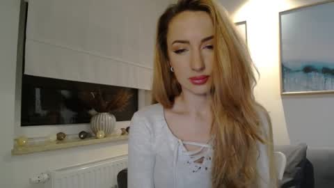 Snapshot of juliettesensual chatting on 03.11.25 JulietteSensual online show from 03.11.25