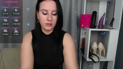 JuliyaMayers online show from 10.03.25