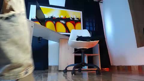 Snapshot of jullian_ricci chatting on 02.12.26 jullian online show from 02.12.26