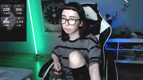 Baroness Von Cringe online show from 01.14.25