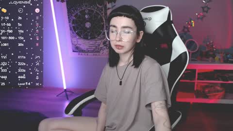 Baroness Von Cringe online show from 01.31.25