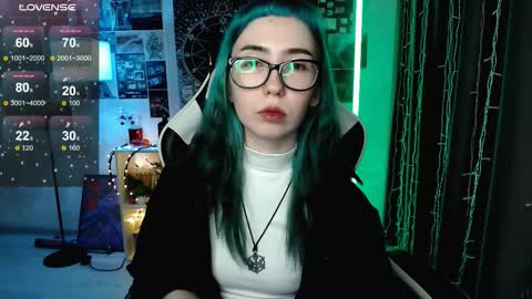 Snapshot of julscinamon chatting on 02.13.26 Baroness Von Cringe online show from 02.13.26