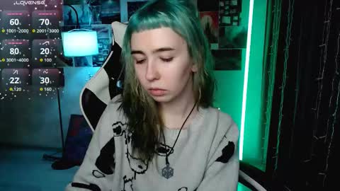 Snapshot of julscinamon chatting on 02.28.26 Baroness Von Cringe online show from 02.28.26