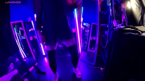 Julie online show from 10.17.25