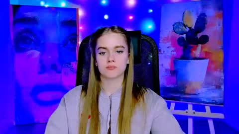 junewoods online show from 03.05.26