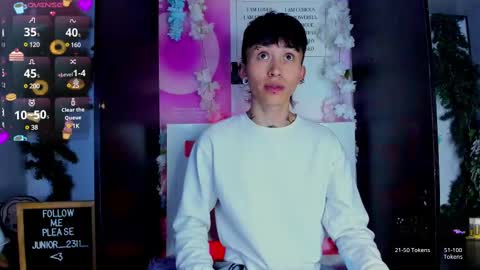 Snapshot of juniior0_0 chatting on 02.17.25 Junior online show from 02.17.25