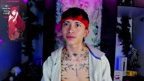 Snapshot of juniior0_0 chatting on 02.27.25 Junior online show from 02.27.25