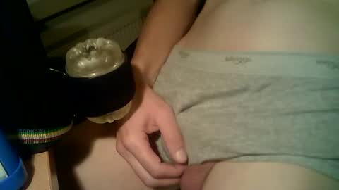 Snapshot of junior25nl chatting on 10.18.25 Junior online show from 10.18.25