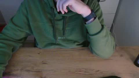 junk2711 online show from 01.04.25