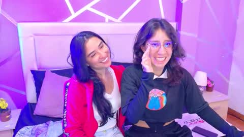 Snapshot of jupiter_saturno chatting on 11.20.25 Jupiter y Saturno online show from 11.20.25