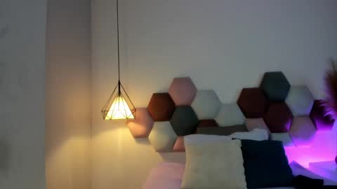 Snapshot of jupiterfoxxxx chatting on 12.31.24 Jupiter Fox online show from 12.31.24