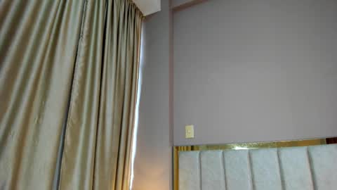 Snapshot of jupiterfoxxxx chatting on 11.30.25 Jupiter Fox online show from 11.30.25