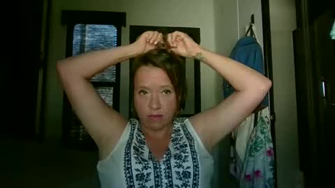 Snapshot of jussnobodybutme chatting on 04.01.26 CamperGirl online show from 04.01.26