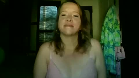 Snapshot of jussnobodybutme chatting on 04.06.26 CamperGirl online show from 04.06.26