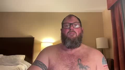 Snapshot of justaguyandnaked chatting on 11.11.25 justaguyandnaked online show from 11.11.25