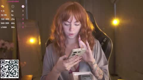 Snapshot of justbarbie chatting on 10.05.25 Alexa online show from 10.05.25