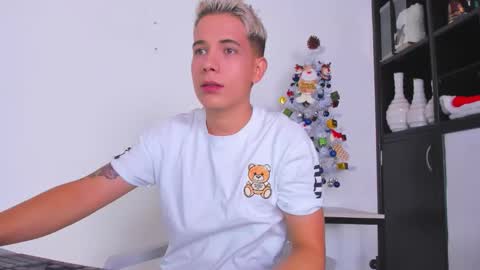 Snapshot of justin_biker chatting on 12.05.25 justin_biker online show from 12.05.25