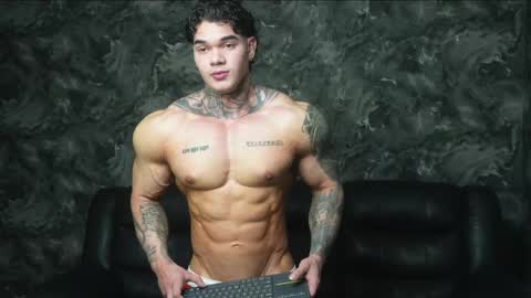 justin clark1 online show from 04.21.26