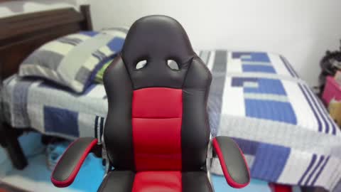 Snapshot of justin_stark1 chatting on 12.24.24 Diego online show from 12.24.24