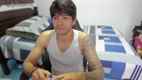 Snapshot of justin_stark1 chatting on 12.26.24 Diego online show from 12.26.24