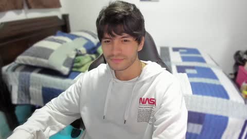 Snapshot of justin_stark1 chatting on 12.27.24 Diego online show from 12.27.24