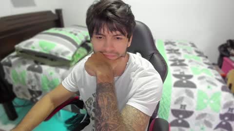 Snapshot of justin_stark1 chatting on 01.24.25 Diego online show from 01.24.25