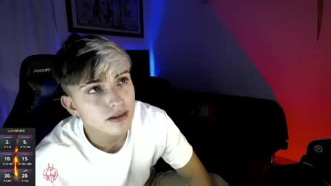 Snapshot of justin_trevor chatting on 04.22.26 Justin trevor online show from 04.22.26