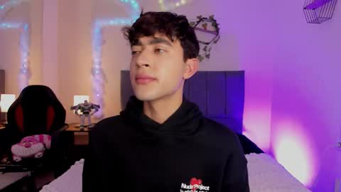 Justin online show from 02.04.26