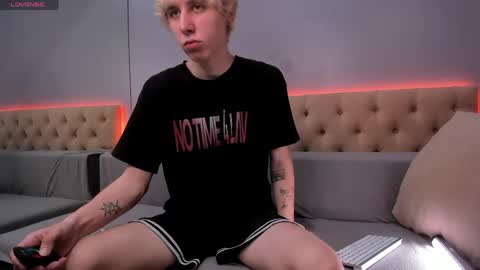 justTEEN online show from 05.21.26